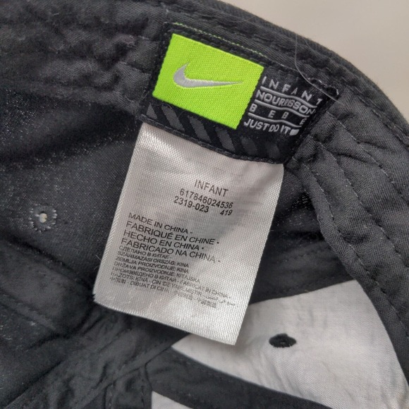 Nike Baby Infant Strapback Hat Black Swoosh Logo Embroidered 100% Cotton - Picture 7 of 8